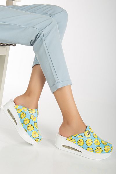 BLUMSABOTERLİK Civciv Pattern Women Cool Base Sabo Papuci ortopedici pentru spital, medic, asistentă, veterinar