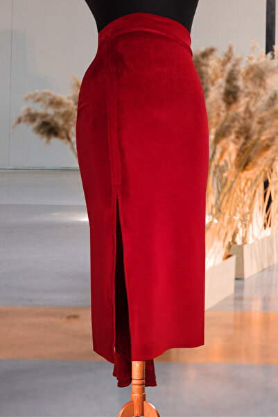 Due Stelle Red VelvetTangoDance Skirt - Stylish Design with High Slit and Tail
