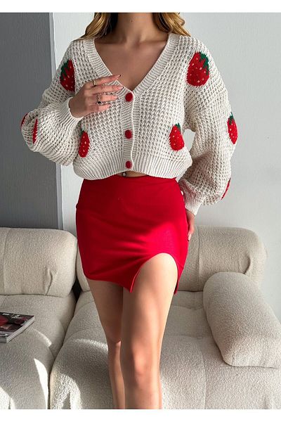 gozdefashion Women's Strawberry Patterned Thick Cardigan