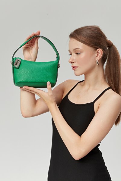 Morpelikan Women's Mini Shoulder Bag - Cross Chain Strap