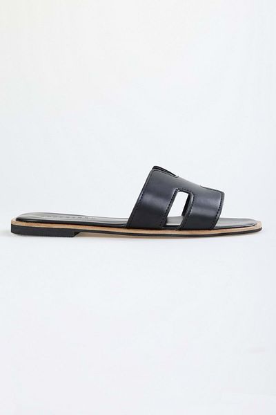 Shoeberry BlackHemsyWomen's Slippers - Skin Plain Design