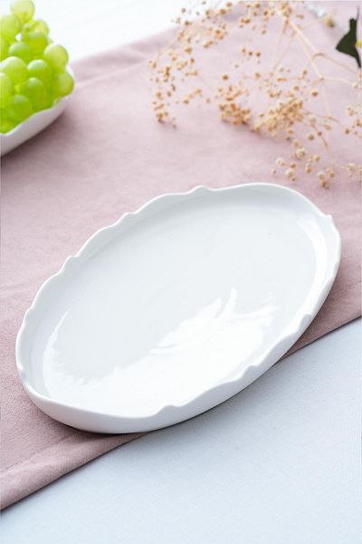 ACAR Nirvana Oval Presentation Plate - 32 cm