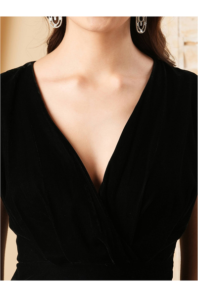 Mish By Styli Deep V Neck Maxi Dress with Side Split