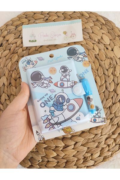Pembe Çarşı 1 Cute Astronaut Mini Notepad with Pen