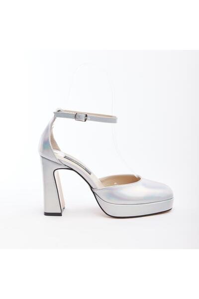 derinet Bilekten Bantlı Kadın Abiye Ayakkabı