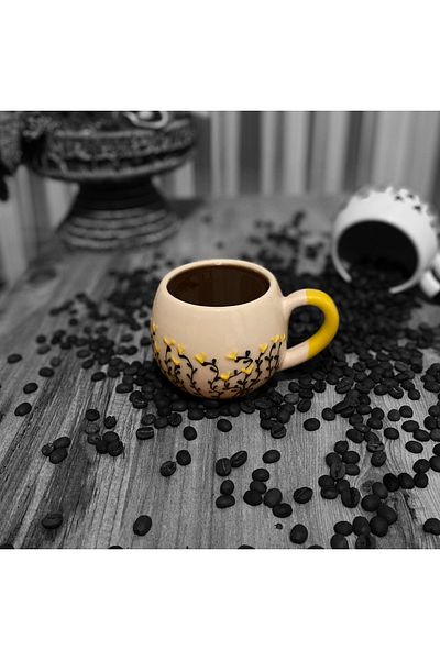 SeraCEY Embossed Hand Embroidered Balloon Mug - Yellow