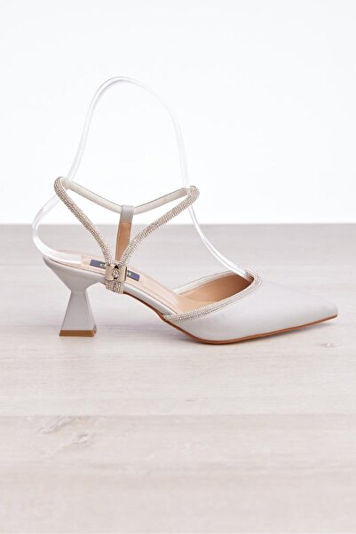 derinet Taş Aksesuarlı Kadın Abiye Ayakkabı