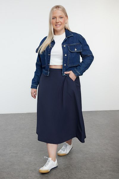Trendyol Curve Φούστα Maxi Navy Blue μεγάλου μεγέθους - με φερμουάρ και ελαστική πλάτη Tbbaw25az00009