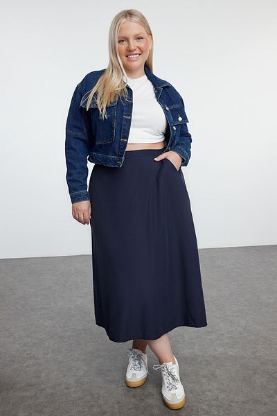 Trendyol Curve Φούστα Maxi Navy Blue μεγάλου μεγέθους - με φερμουάρ και ελαστική πλάτη Tbbaw25az00009