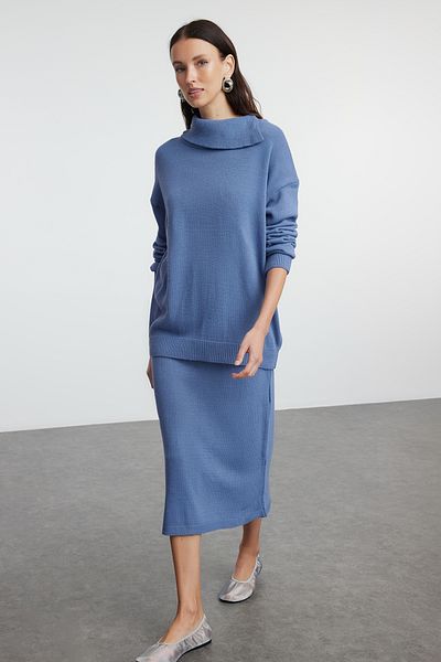 Trendyol Collection Indigó garbós kötöttáru - széles szabású TWOAW25AU00009