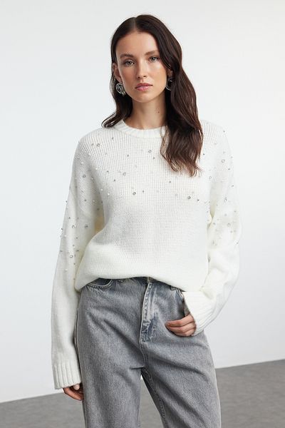 Trendyol Collection Kővel hímzett puha kötöttáru pulóver - Ecru TWOAW25KZ00227