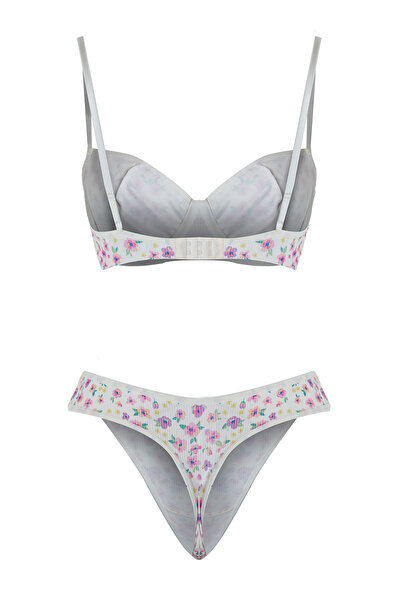 Trendyol Collection Pletené spodní prádlo se šňůrou bez čepice – Ecru květinový vzor Thmss24cc00029