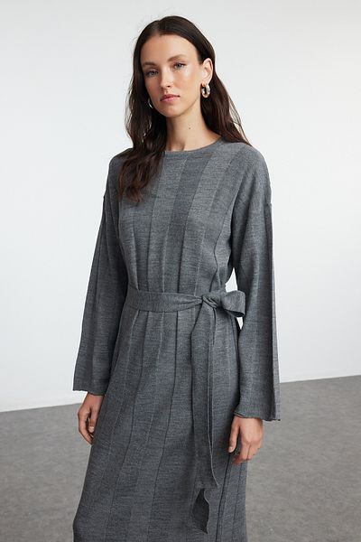 Trendyol Modest Széles vezetékes antracit kötött ruha - TCTAW25EB00037