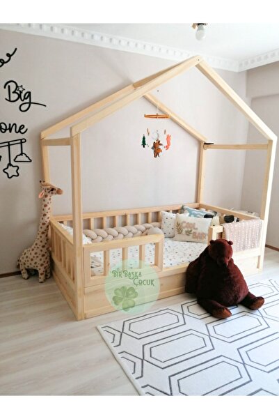 Bir Başka Çocuk 6*6 Kalın Ağaçtan Üretilen Çatılı Montessori Yatak