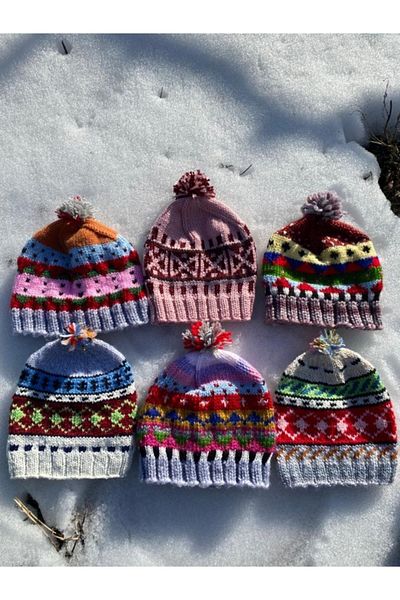 MESKSTORE 6 Knitted Patterned Hat