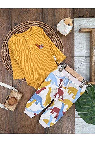 Bolly Baby طقم قميص قصير مع شكل سوبر دينو وأزرار سفلية للأطفال الأولاد