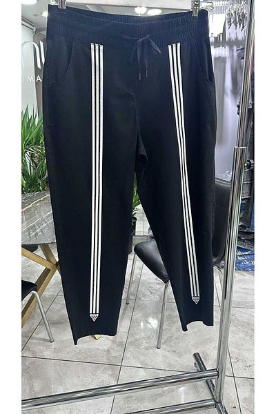 AKG STRIPED BLACK SPORTS LYRICAL WOMEN'S PANT