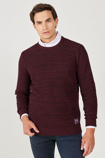 WRANGLER Regular Fit Normal geschnittener Burgunderroter Strickpullover mit Rundhalsausschnitt