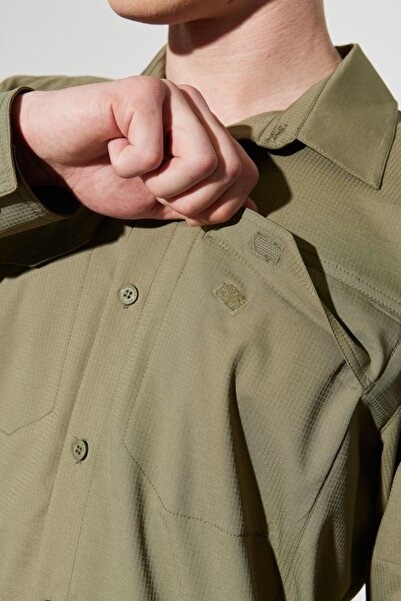 ALL TERRAIN GEAR -x- Wrangler Ελαστικό μακρυμάνικο χακί - Πουκάμισο με κανονική εφαρμογή All Terrain Gear