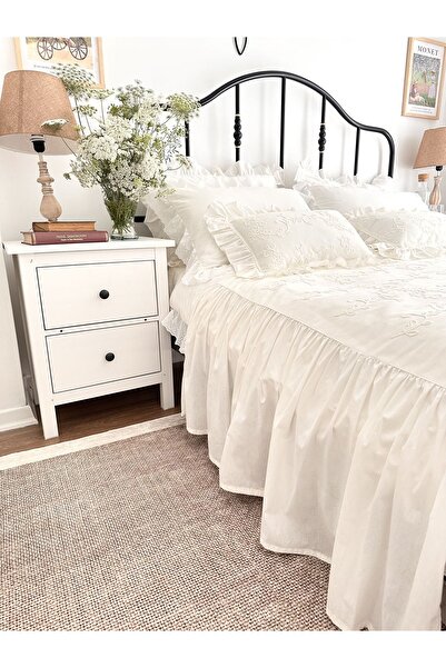 Lamart HOME Vintage Işlemeli Fırfırlı Yatak Örtüsü