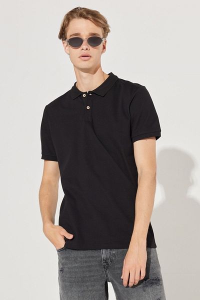 Riders by Lee Schwarzes T-Shirt mit Rollkragen und normaler Passform aus 100 % Baumwolle