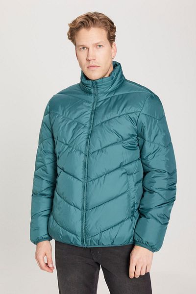 WRANGLER Regular Fit Regular Cut Stand Collar Men's Green Puffer Jacket