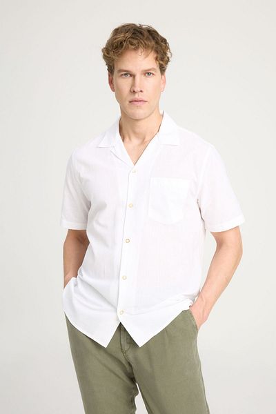 WRANGLER Comfortable Fit - Wide Short Sleeve 100% Cotton White Shirt