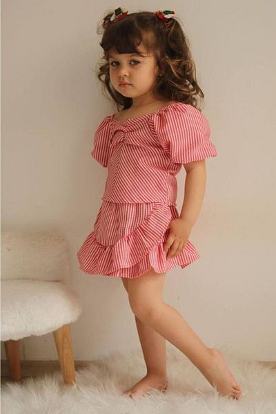 Zuzu Balloon arm holiday suit red and white