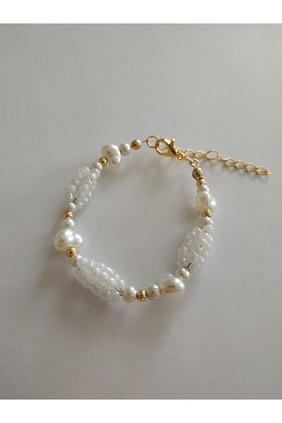 Fata Morgana Accessory White Grape Bead Bracelet with Pearls