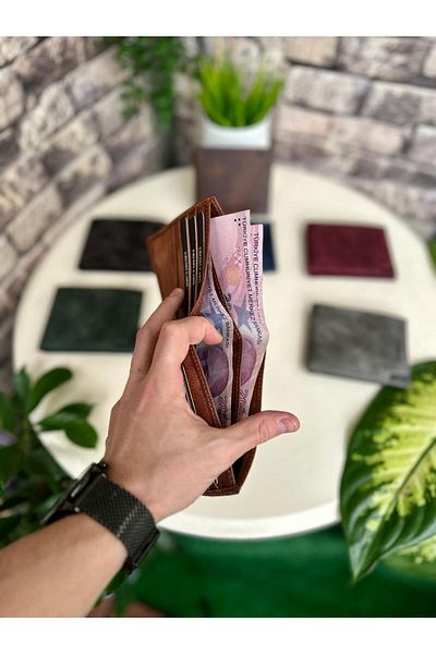 Claw Wallet and Card Model