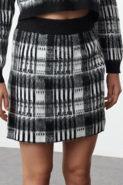 Trendyol Collection Geometrikus mintás fekete kötöttáru szett - TWOAW25AU00066