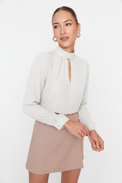 Trendyol Collection Tkaná halenka s límečkem Ecru - TWOAW20BZ0462