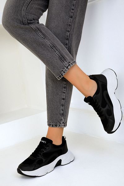 SOHO Women's Sneaker 19502 - Black and White