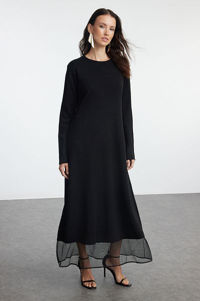 Trendyol Modest Detailní černé úpletové šaty z tylu - TCTAW25EB00038