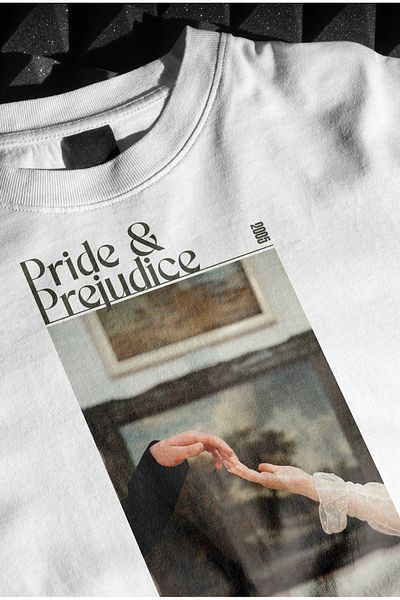 SELF CONTROL Pride & Prejudice - Love and Pride Oversize Unisex Sweatshirt, Crew Neck