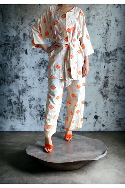 BEBE PLUS Kimono Suit