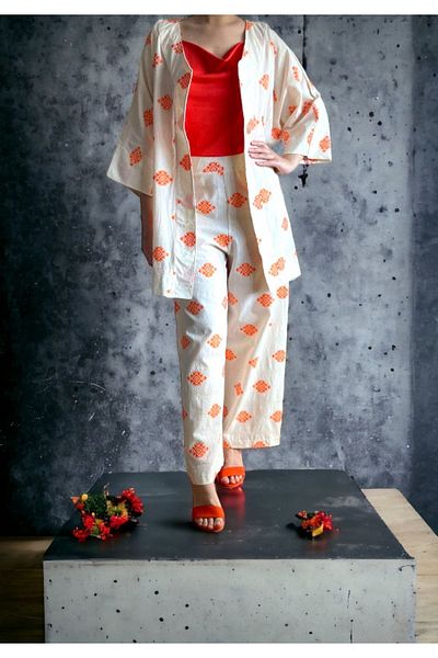 BEBE PLUS Kimono Suit