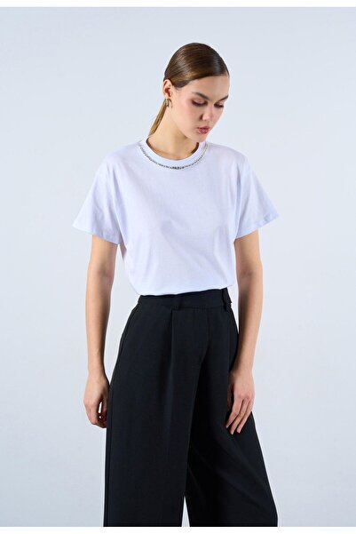 Panku Bizu Design Store Cygnus Yakası Taşlı Beyaz Bisiklet Yaka Tişört