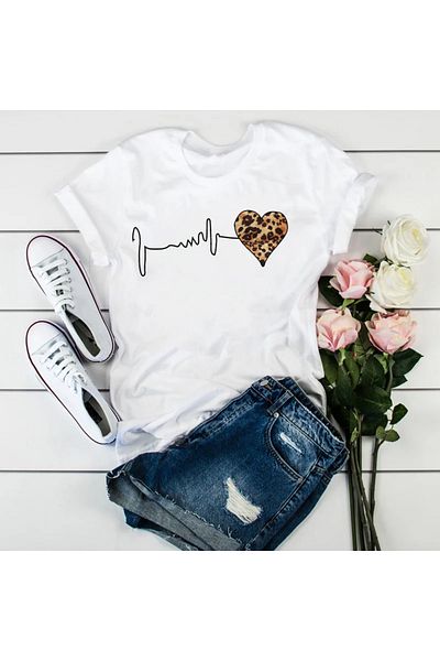 Pink Sky Γυναικείο μπλουζάκι μόδας Heartbeat σε μεγάλο μέγεθος