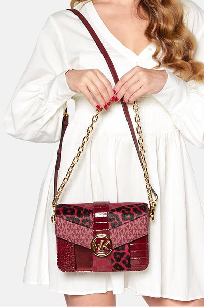 Michael Kors Women Textured Cross Body Bag 22 L x 15 H x 4,5 W cm, Maroon
