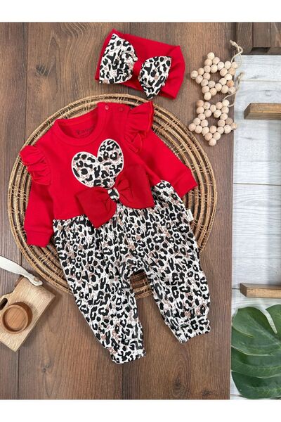 Babexi Leopard Patterned and Heart Detailed Jumpsuit with Snaps on the Bottom...
