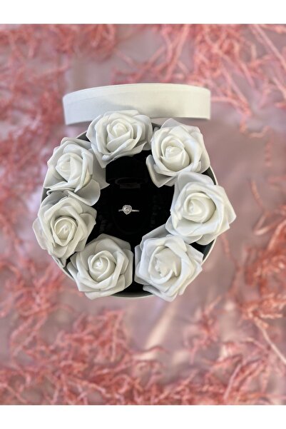 nilythings Ciddi İlişkim Var Yüzüklü (Beyaz Kalp Taşlı Baget Yüzük) Sevgiliye...