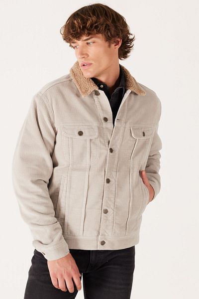 Lee Regular Fit Regular Cut 100% Cotton Sherpa Collar Beige Velvet Jacket