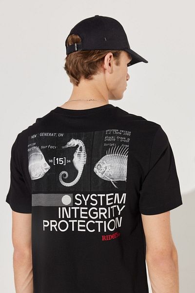 Riders by Lee Schwarzes T-Shirt mit normaler Passform und Rundhalsausschnitt aus 100 % Baumwolle