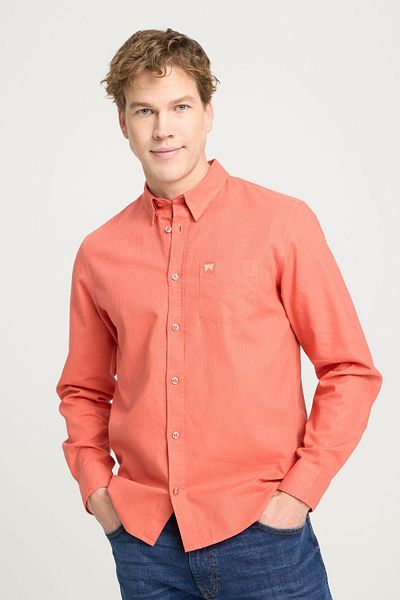 WRANGLER Orangefarbenes Hemd mit normaler Passform – normaler Schnitt