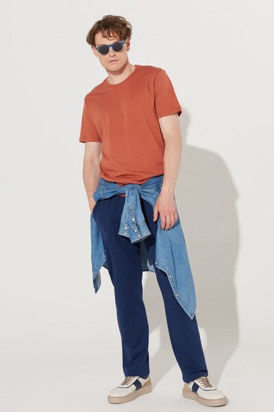 AC&Co / Altınyıldız Classics Світло-коричневий чоловічий тонкий облягаючий екіпаж з горловиною 100 бавовна Basic Tisort