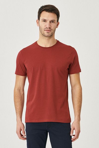 AC&Co / Altınyıldız Classics Pánske tričko Claret RedSlimFit Crew Neck 100% bavlnaBasic