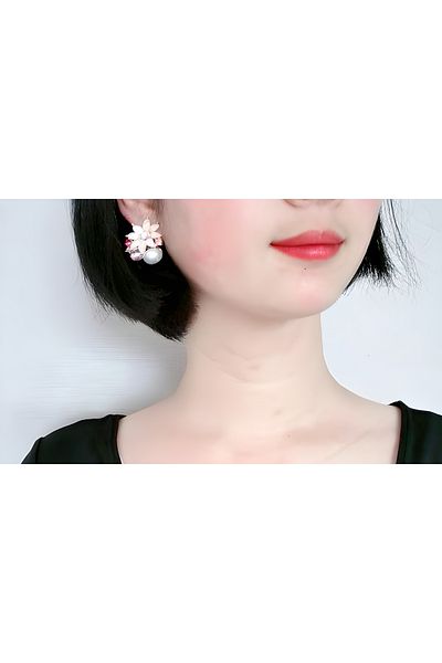 İLKYAZ ACCESSORY Flower Earrings with Pearls and Zirconia