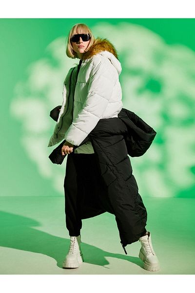 Koton Pufferjacke mit Kunstpelzdetail