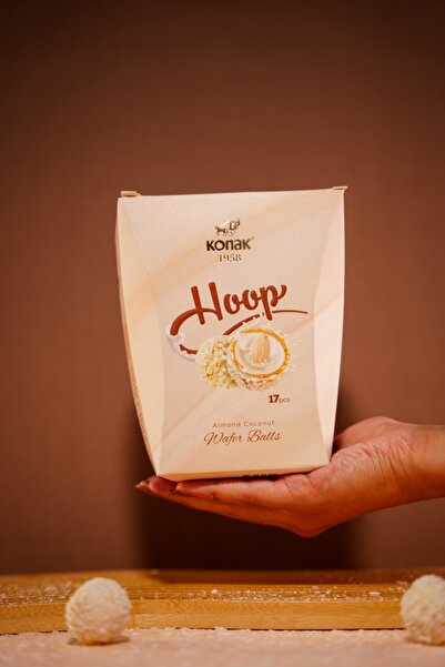 KONAK Hoop Gofret Tüm Badem Dolgulu Hindistan Cevizi Topları 150 Gr (17 Adet)